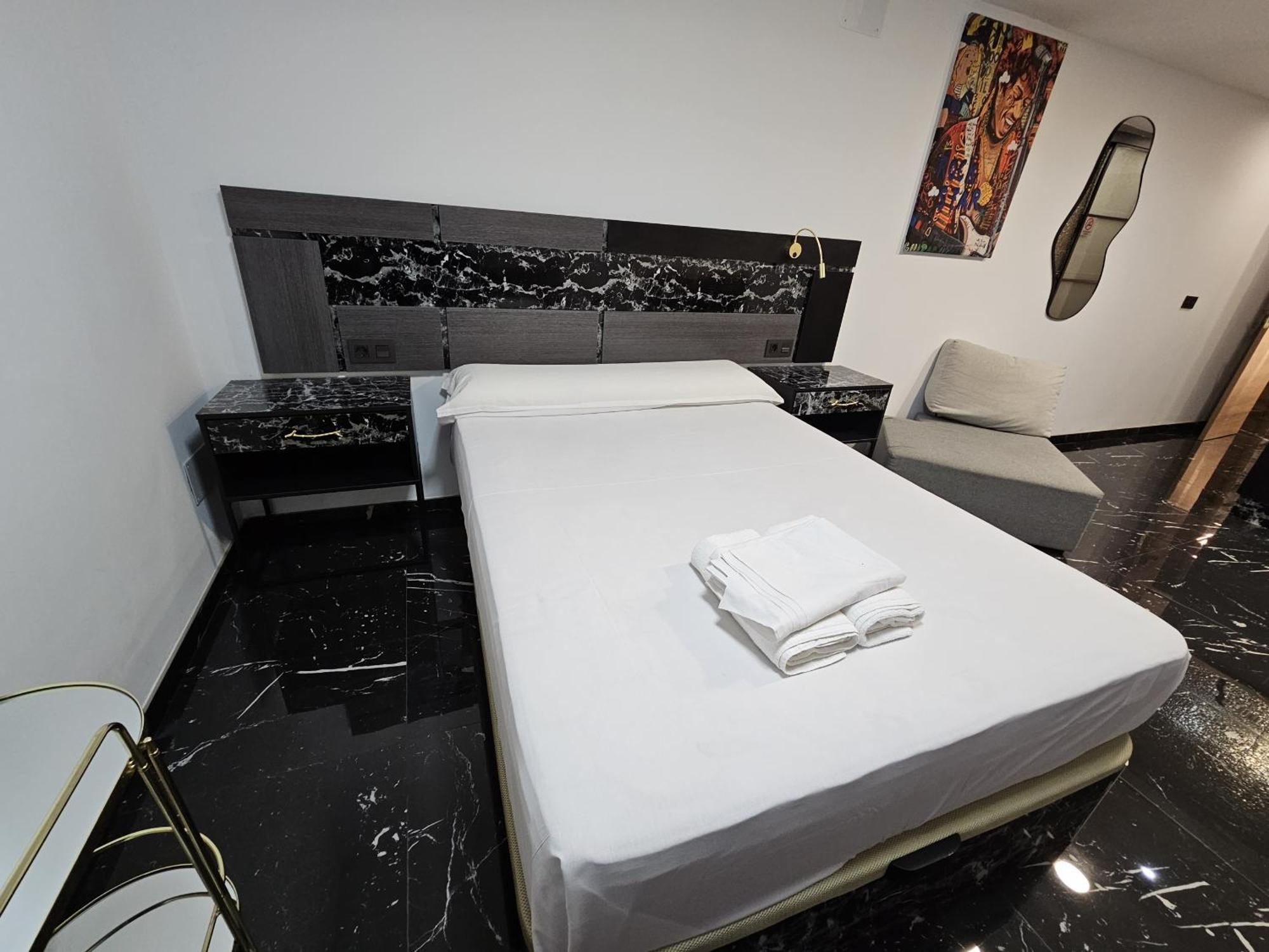 Apartamentos Benidorm Black Eksteriør billede