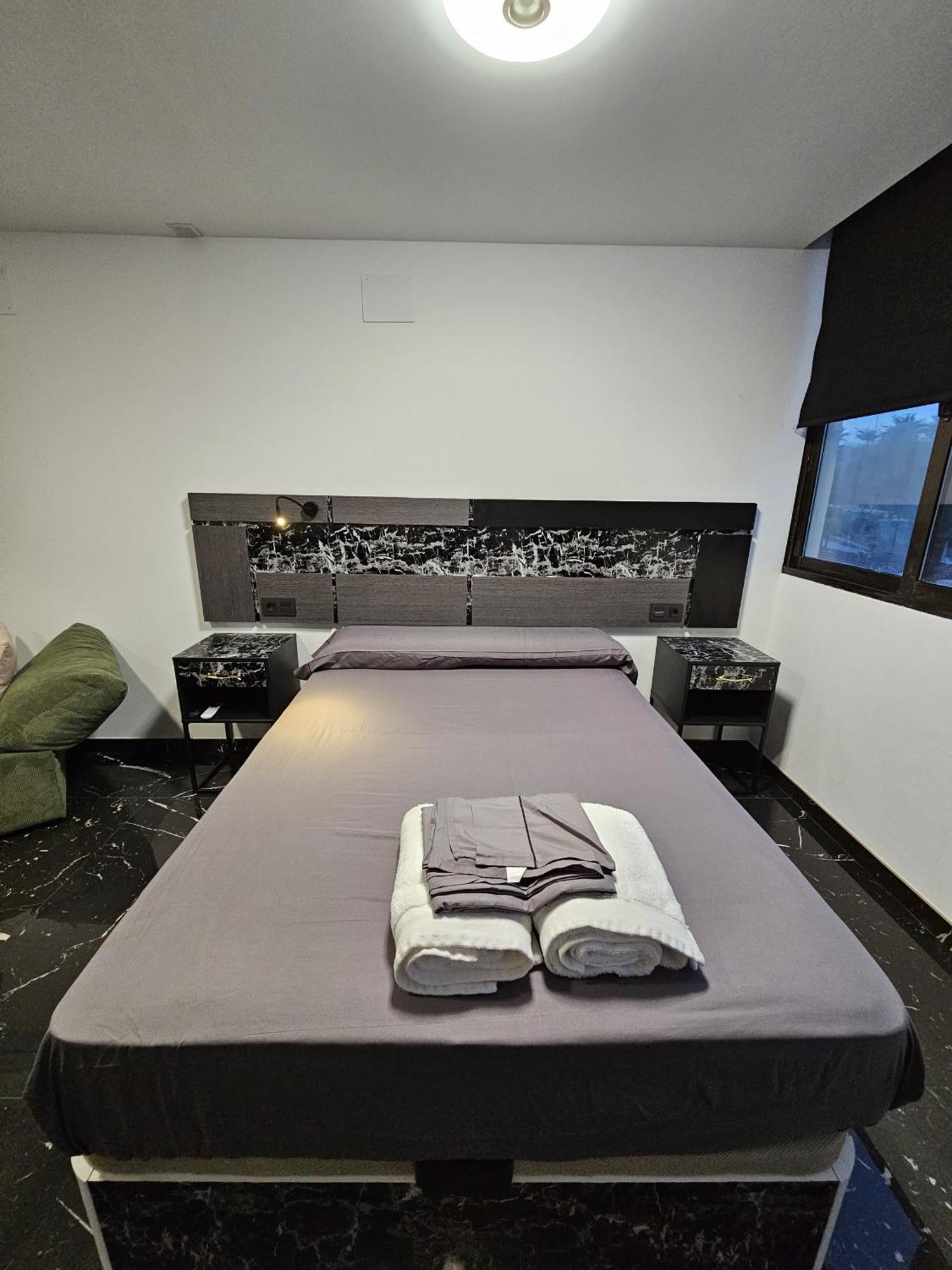 Apartamentos Benidorm Black Eksteriør billede